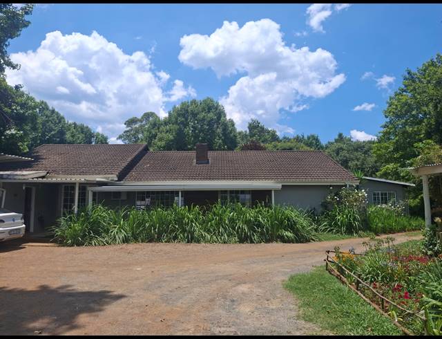 230,000M² FARM RENTED IN KARKLOOF